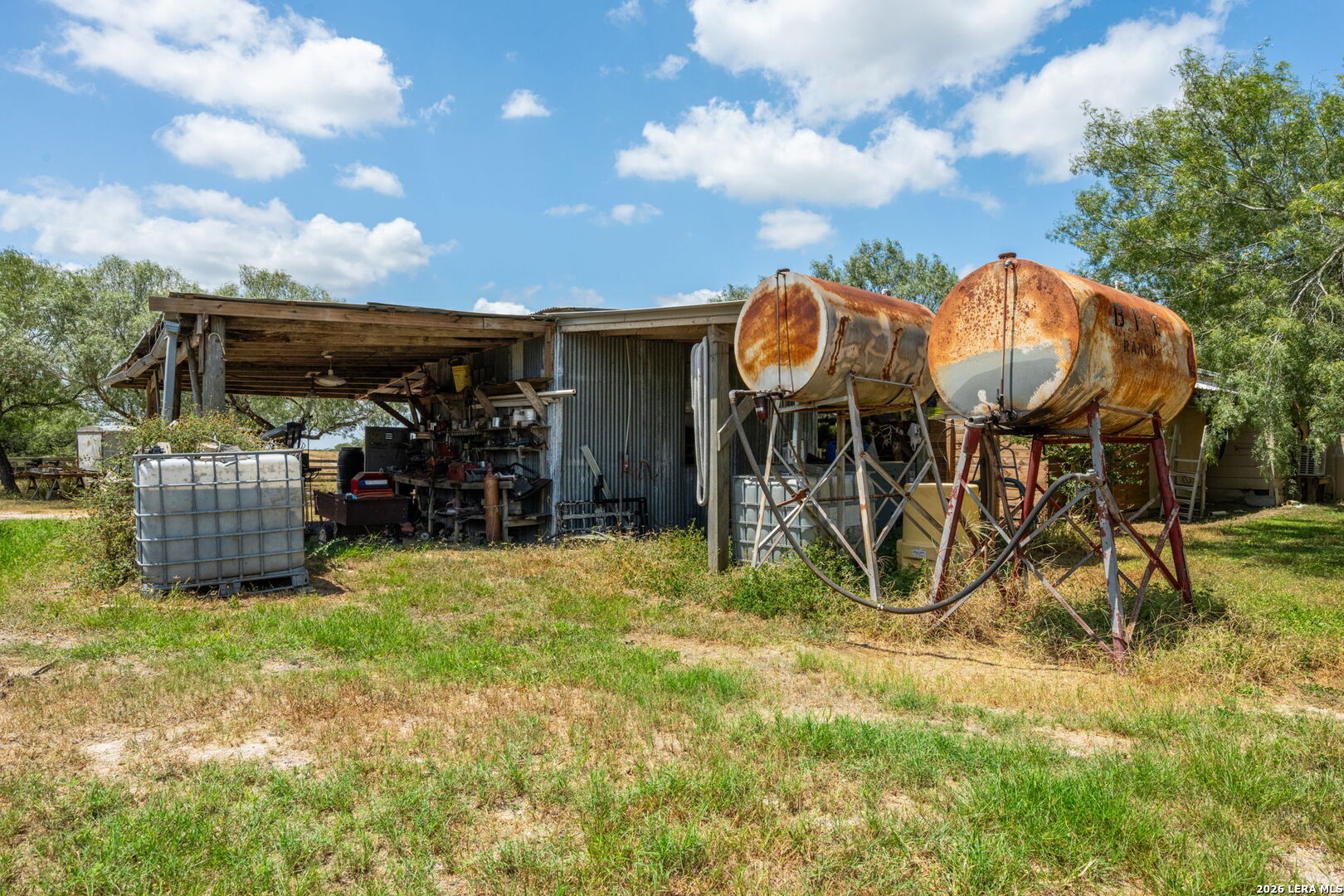 2347 Frontier 5 Freer TX 78357