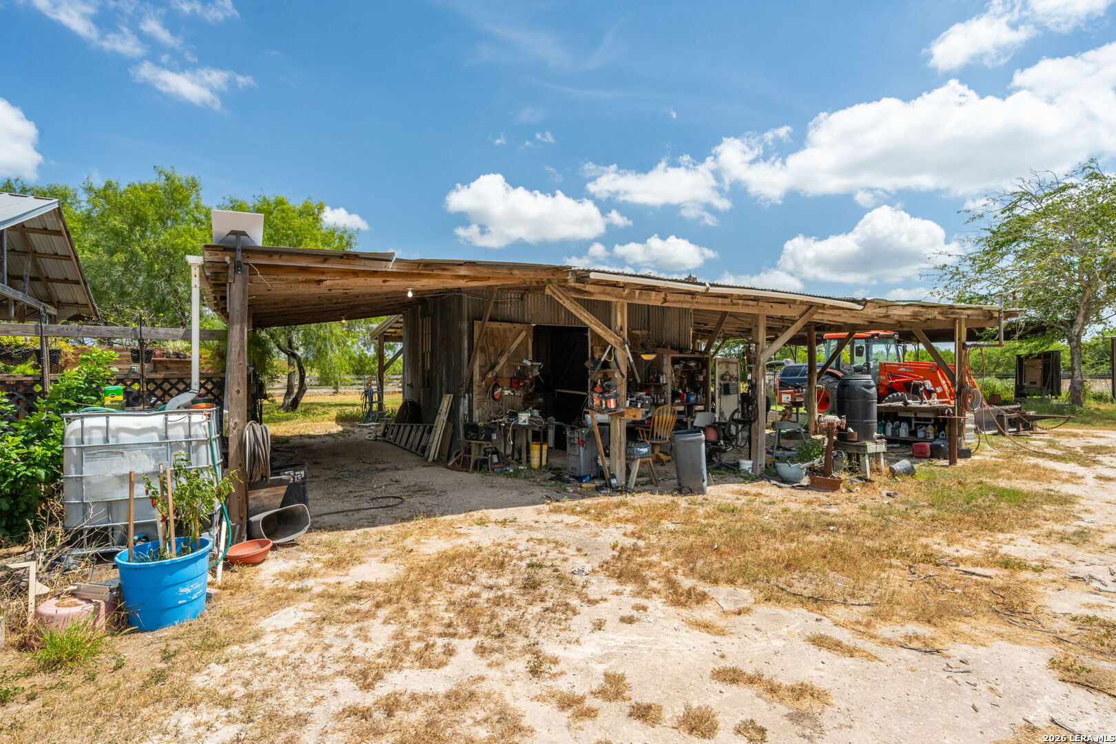 2347 Frontier 5 Freer TX 78357