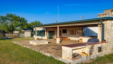5775 County Road 308 Orange Grove TX 78373