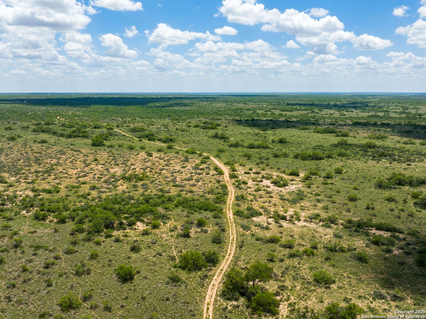 200-236 Fm 3252 Carrizo Springs TX 78836