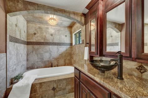 1798 County Road 359 Gillett TX 78116