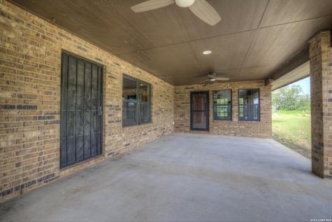 1798 County Road 359 Gillett TX 78116
