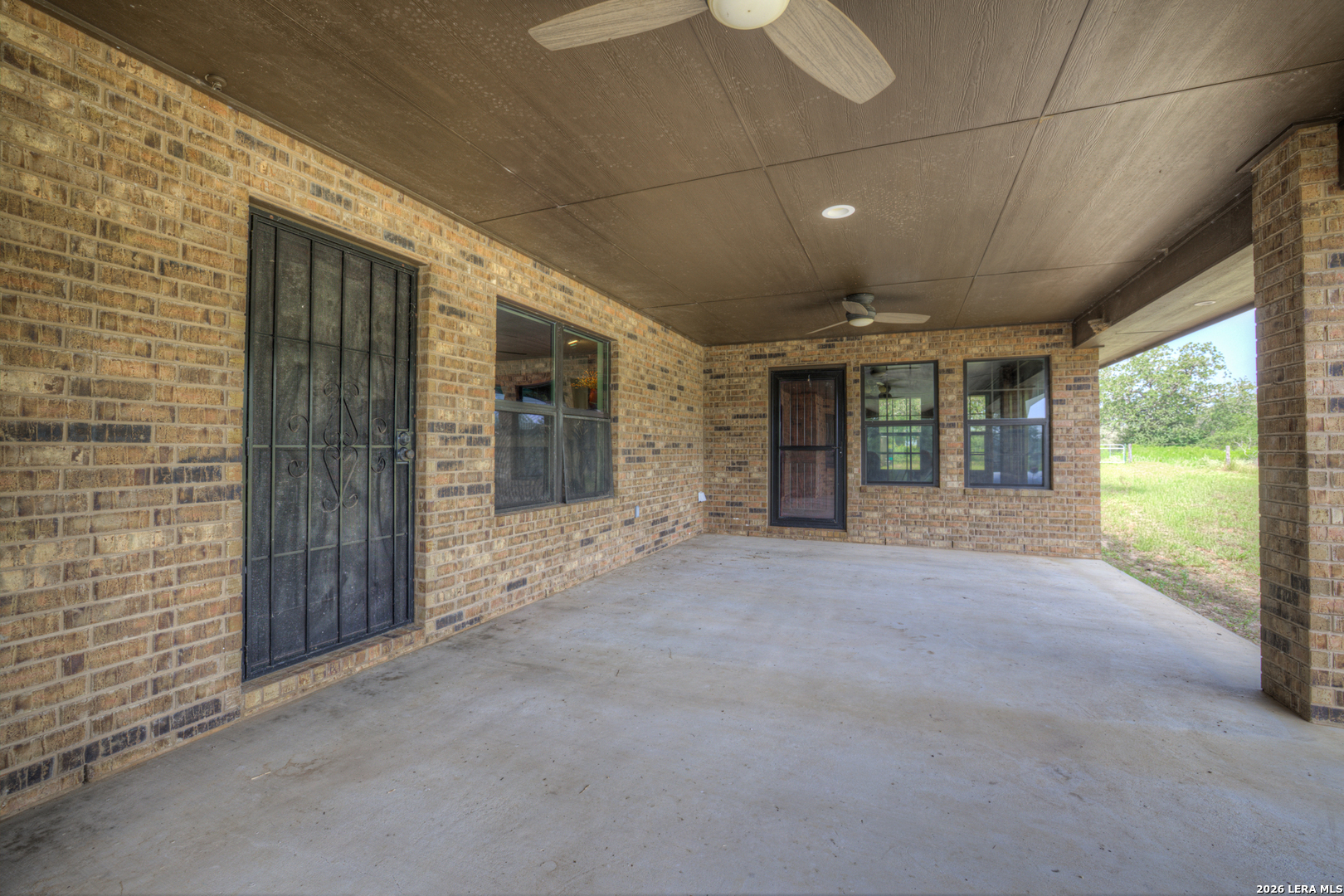 1798 County Road 359 Gillett TX 78116
