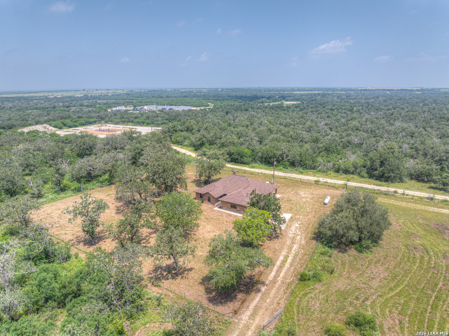 1798 County Road 359 Gillett TX 78116