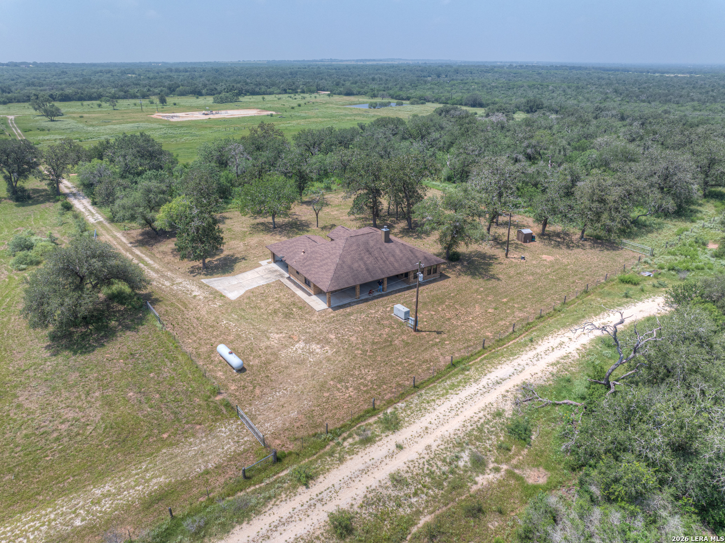 1798 County Road 359 Gillett TX 78116