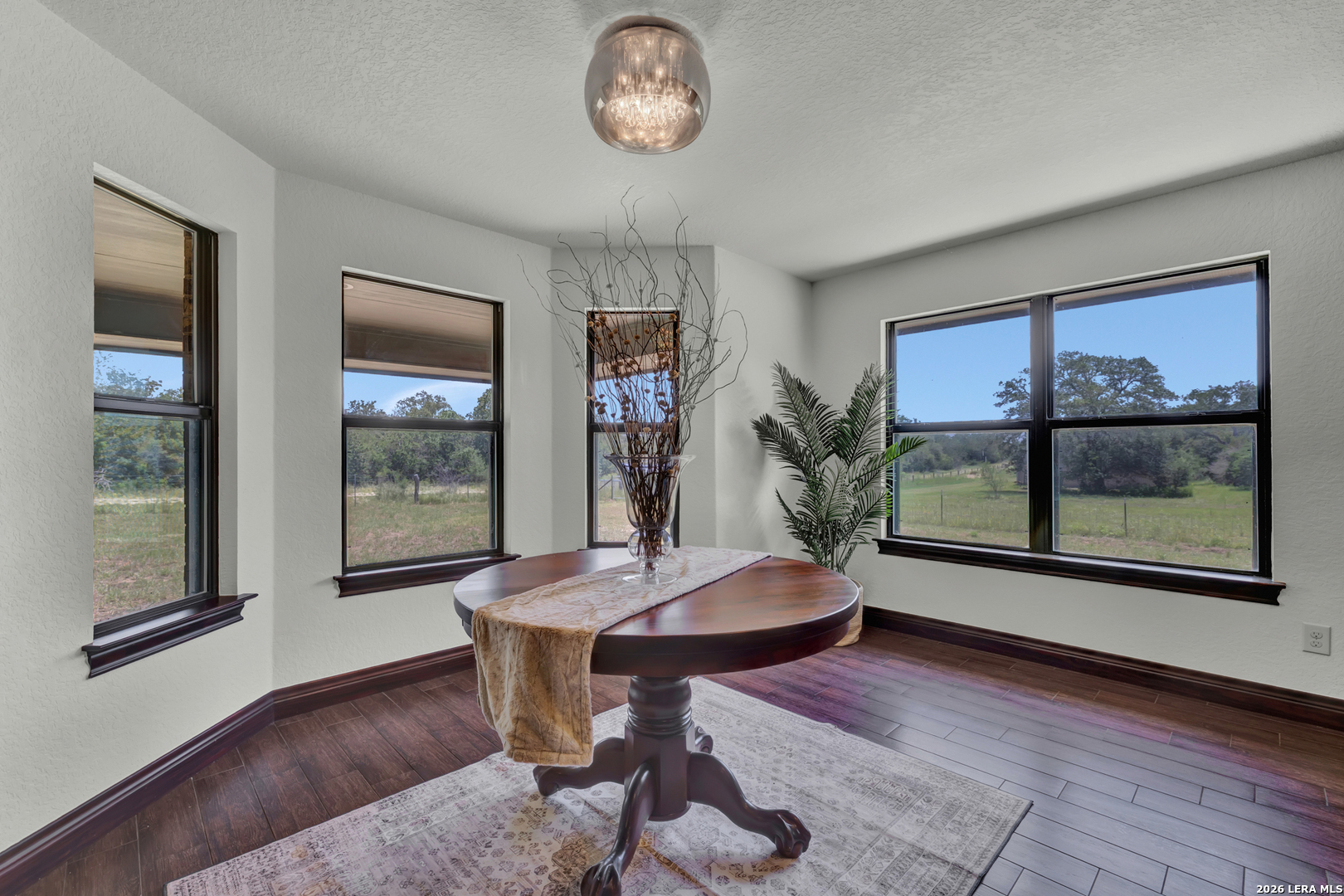 1798 County Road 359 Gillett TX 78116