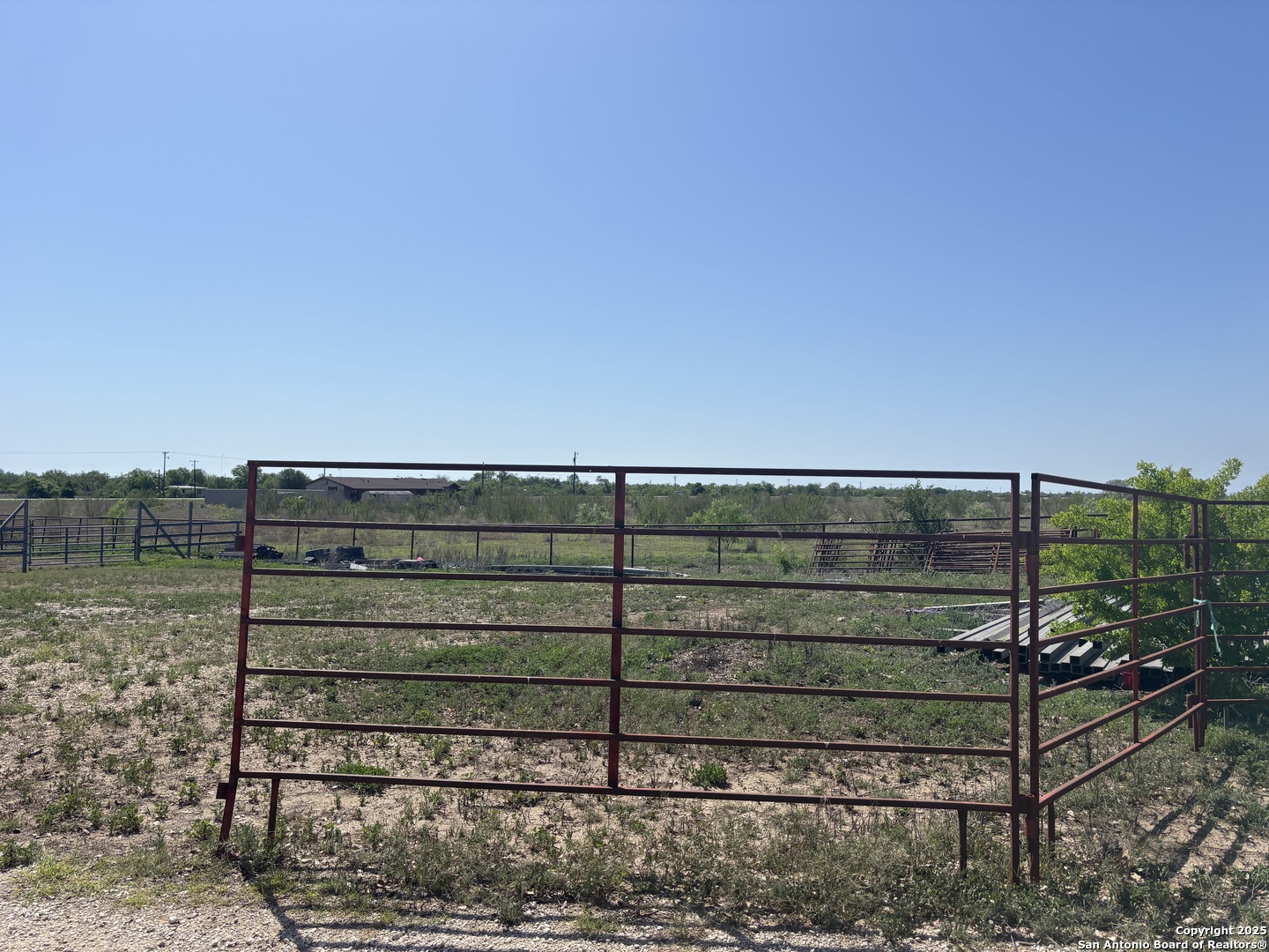 3707 S State Highway 173 N Hondo TX 78861