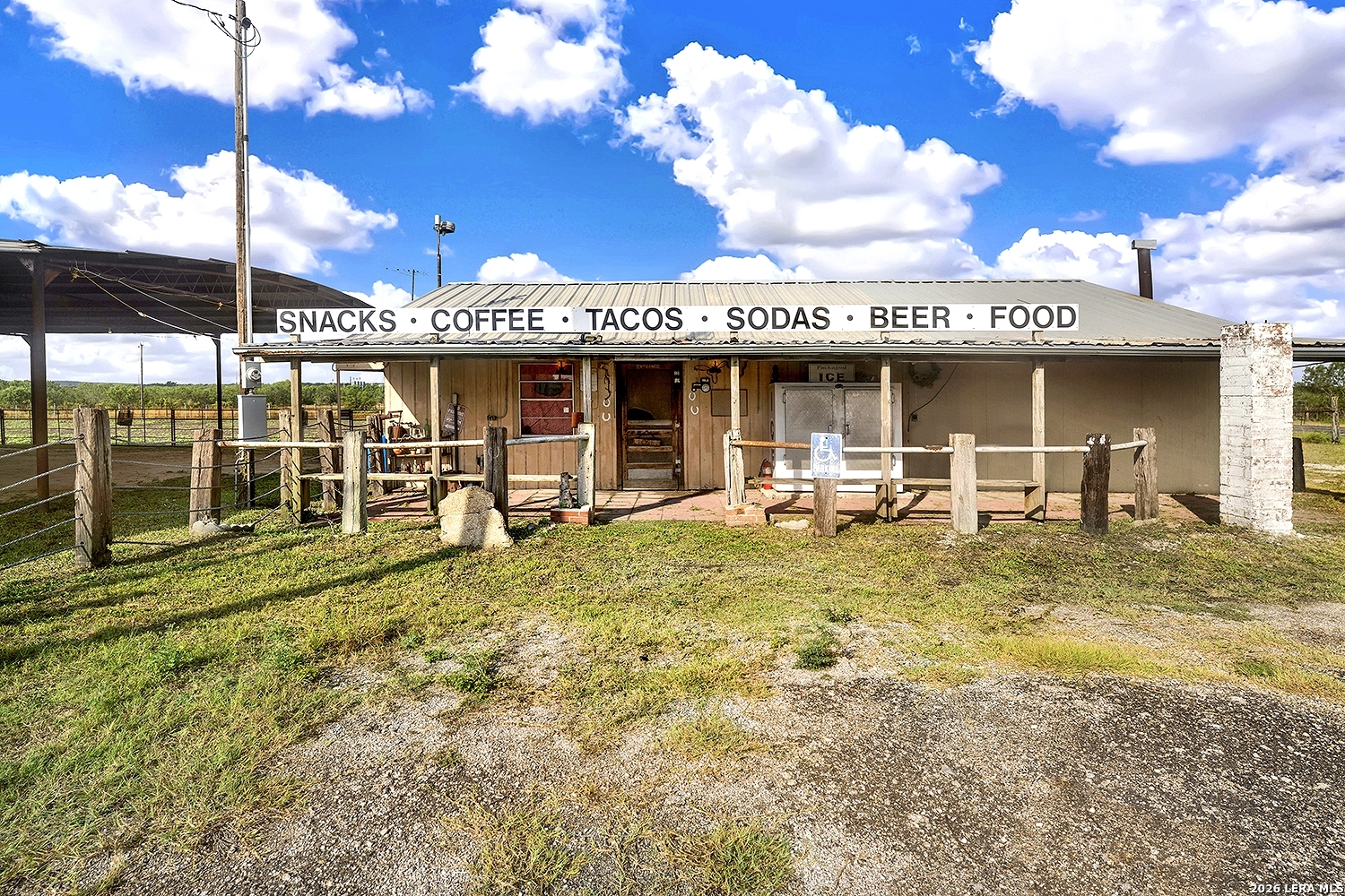 8809 Fm 791 Falls City TX 78113