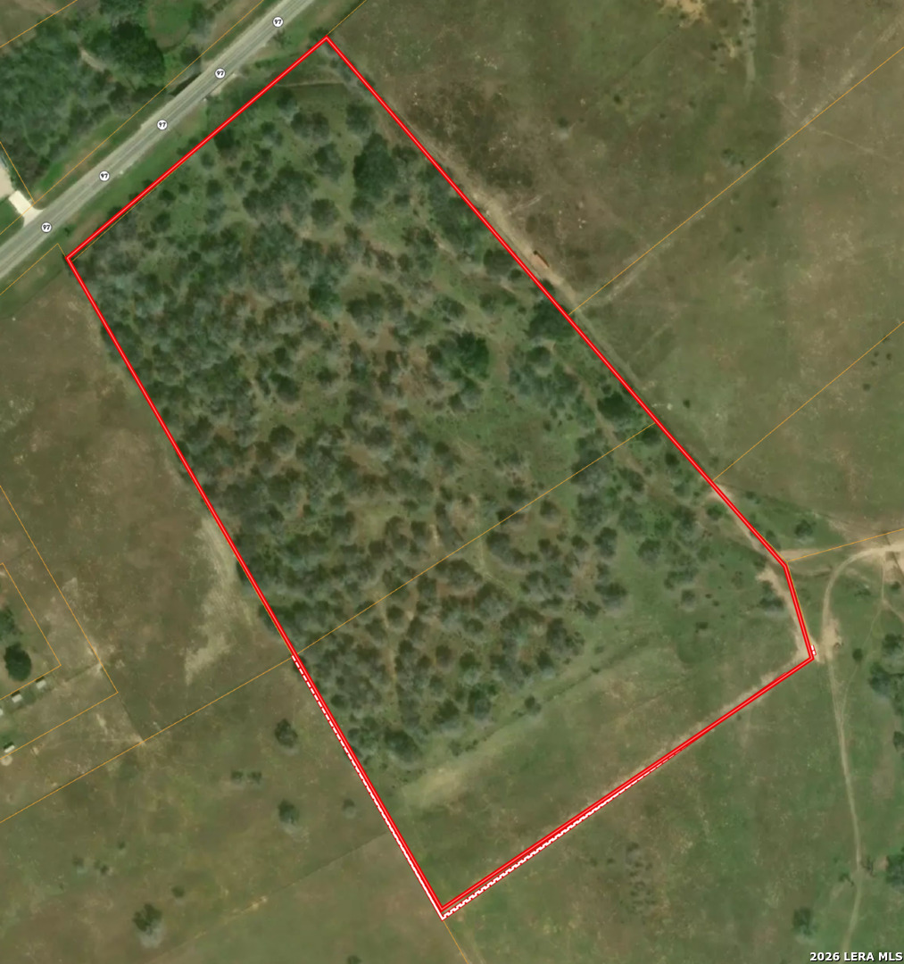 5668 State Highway 97 Floresville TX 78114
