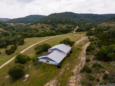 1616 Mickle Creek Medina TX 78055