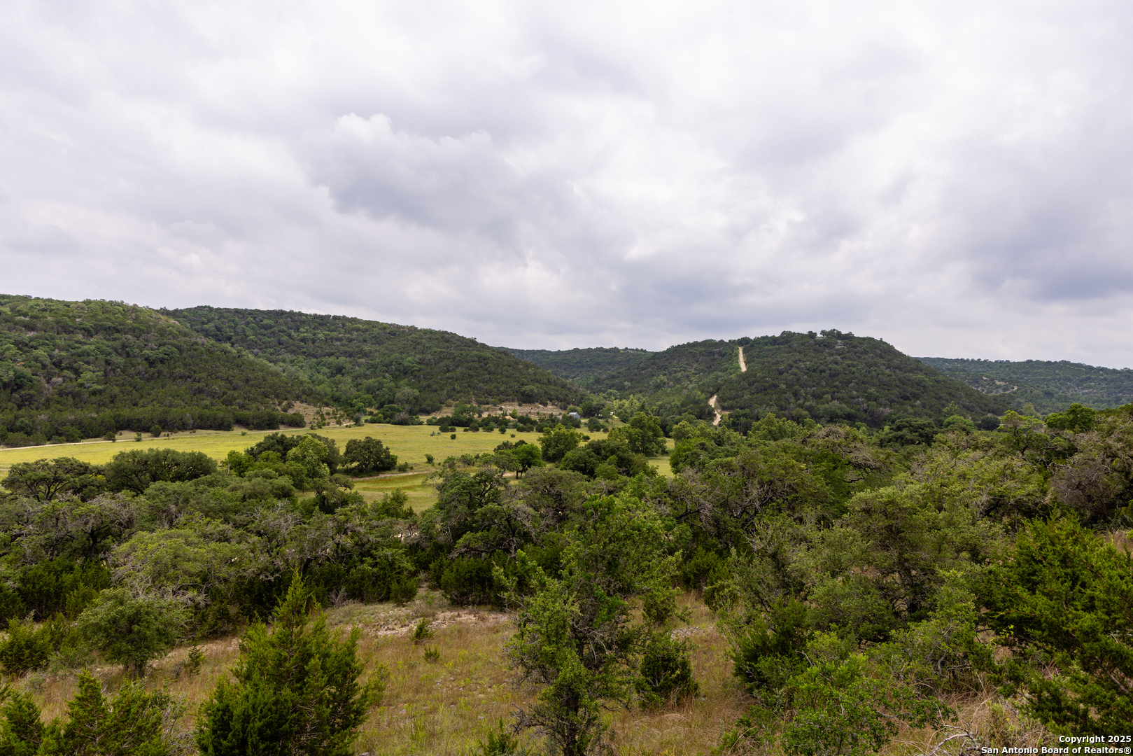 1616 Mickle Creek Medina TX 78055