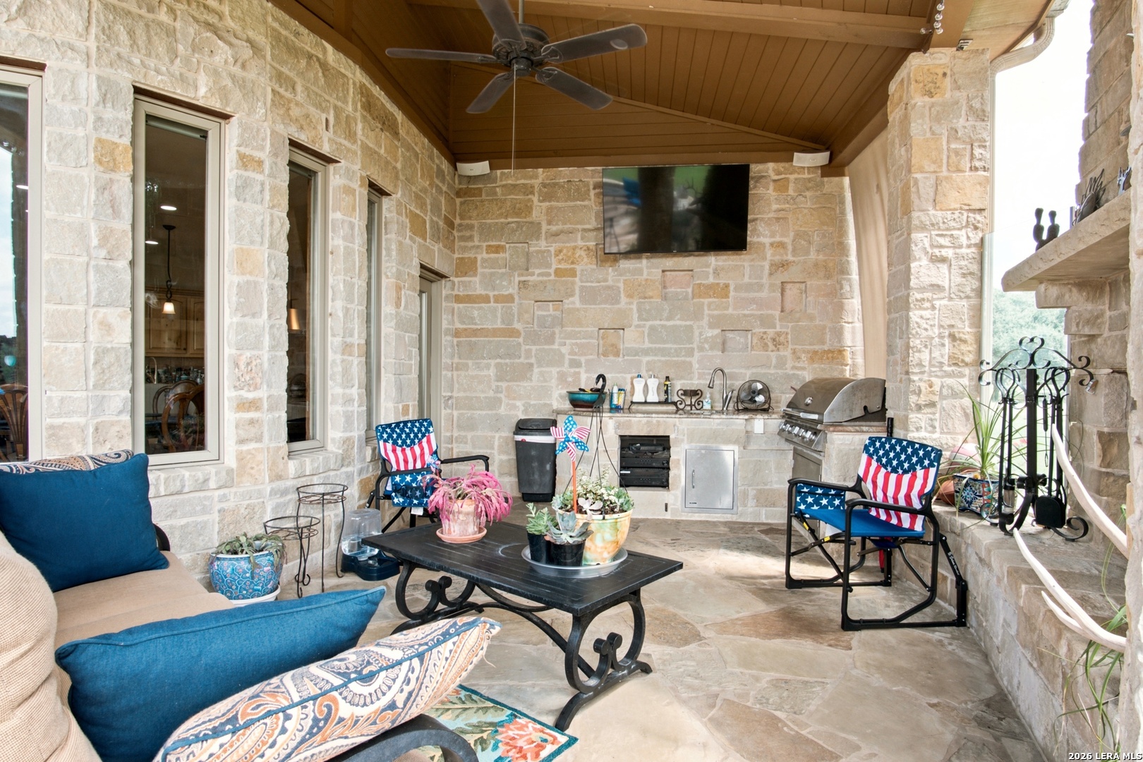 1025 Horse Lane Weimar TX 78962