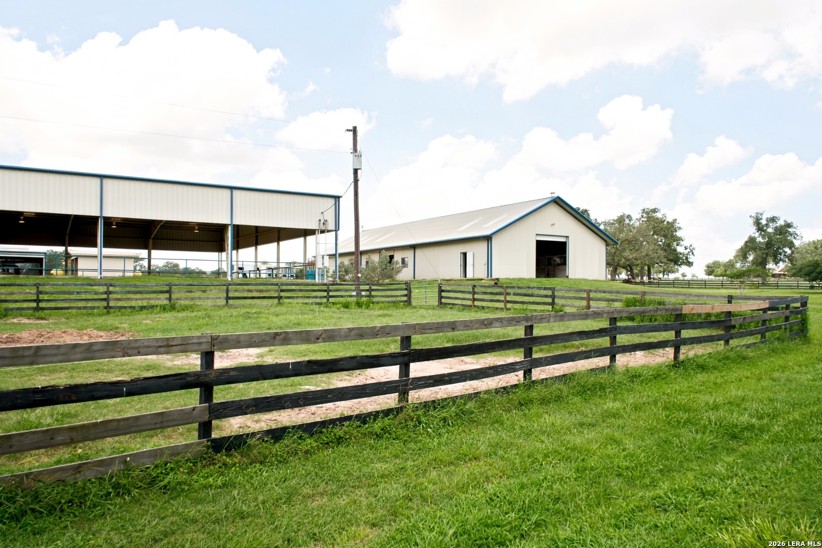 1025 Horse Lane Weimar TX 78962