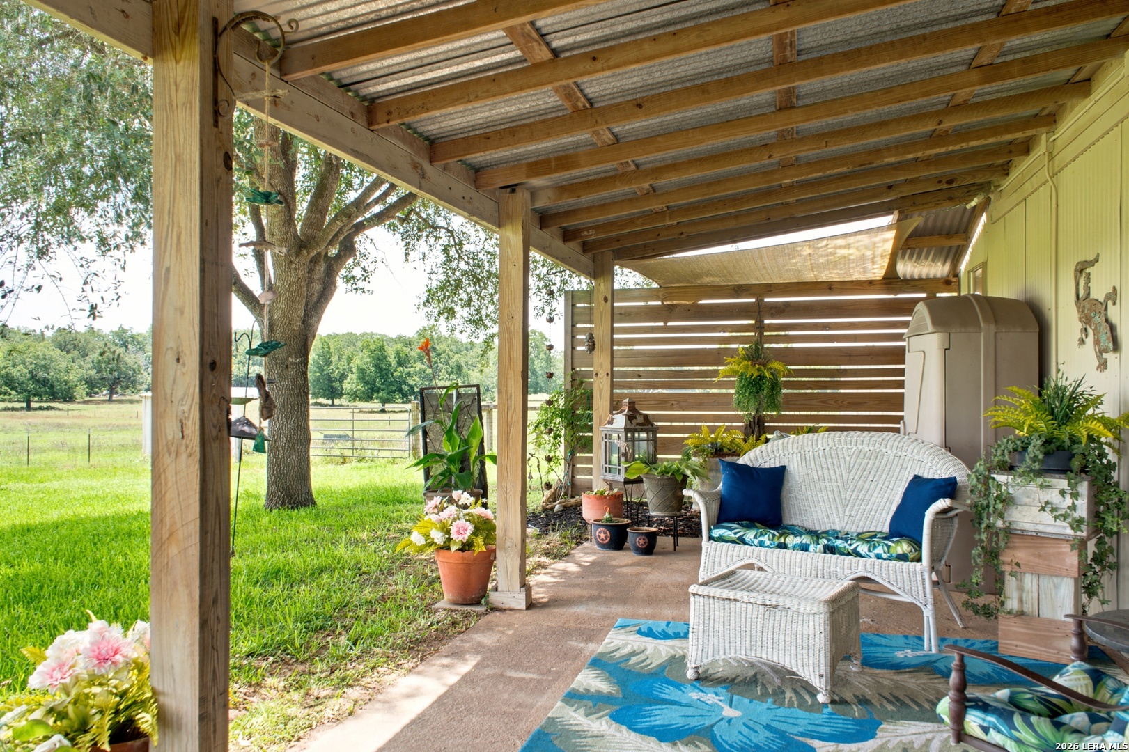 1025 Horse Lane Weimar TX 78962