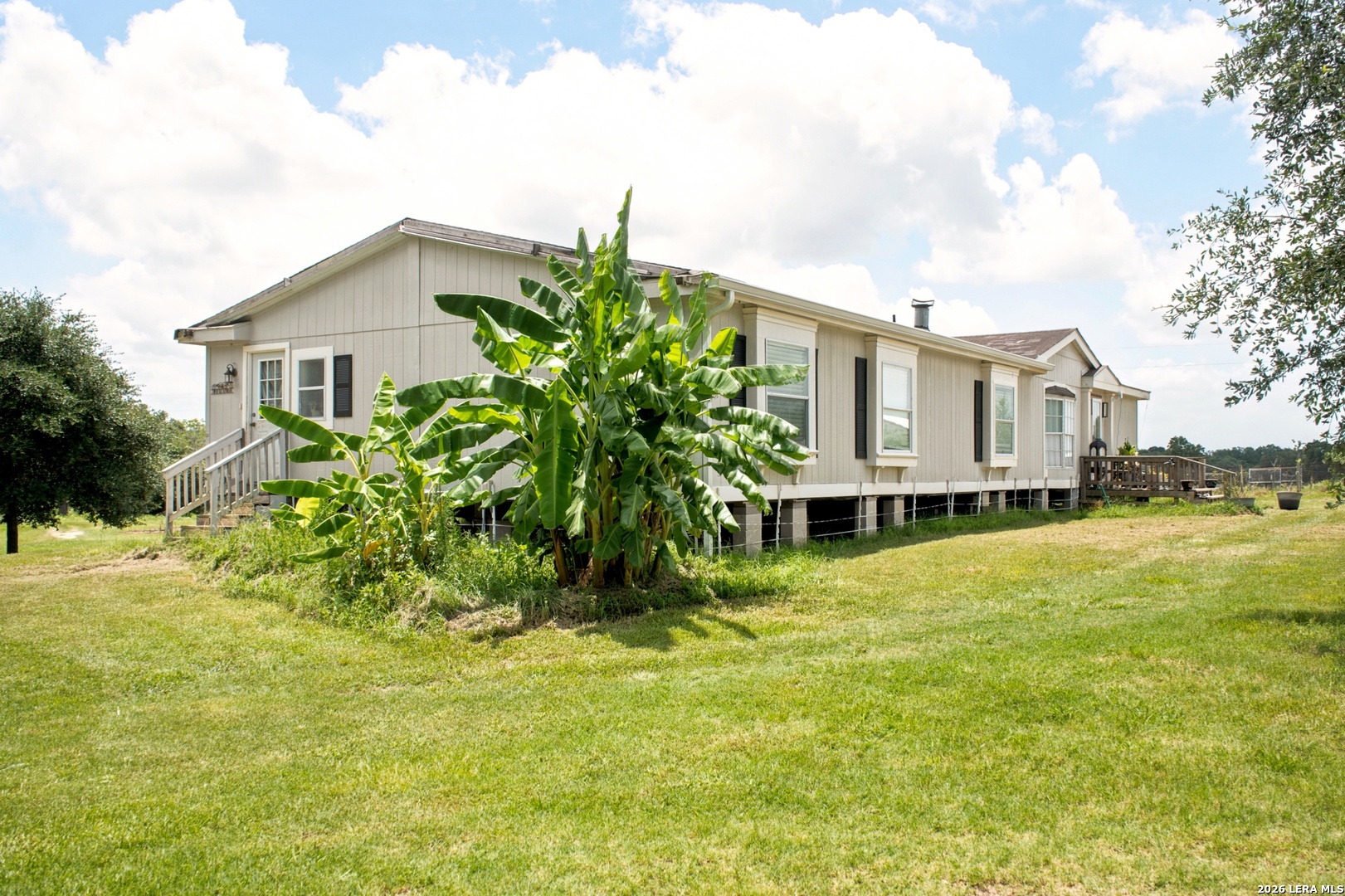 1025 Horse Lane Weimar TX 78962