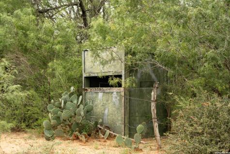 466_476 Cr 7421 Yancey TX 78886