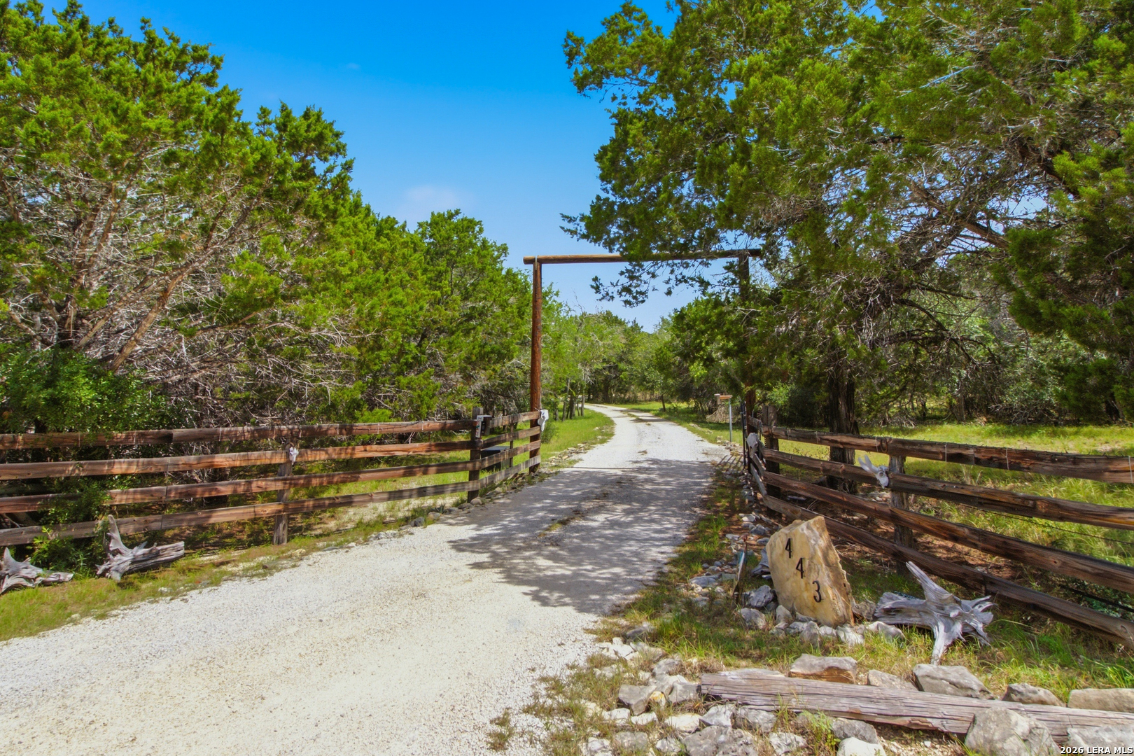 443 Oak Hills Road Pipe Creek TX 78063