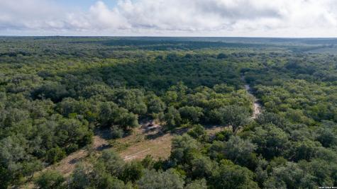 7915 County Road 203 Beeville TX 78102