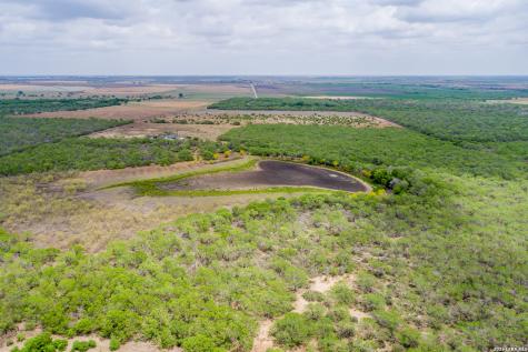1277 County Road 138 Floresville TX 78114