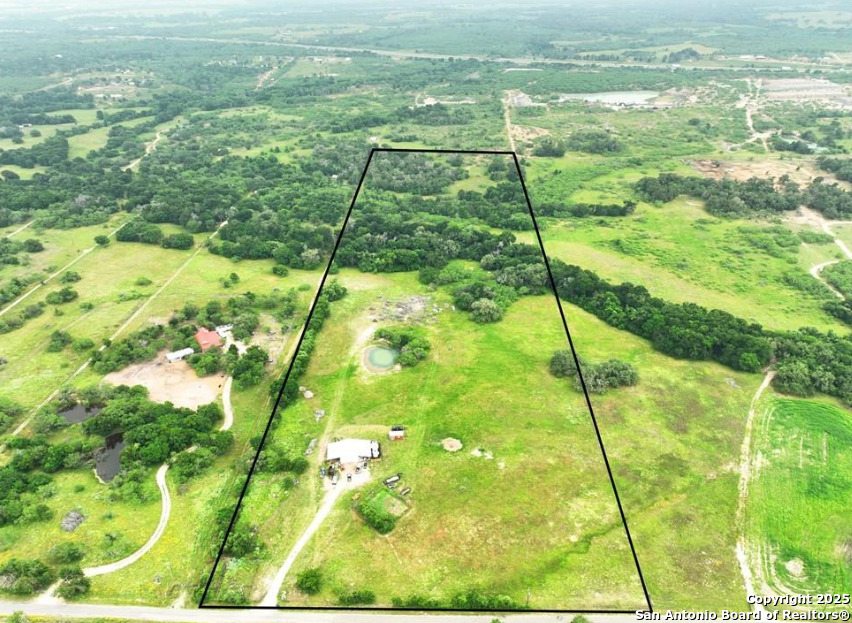 3575 Baker Kingsbury TX 78638
