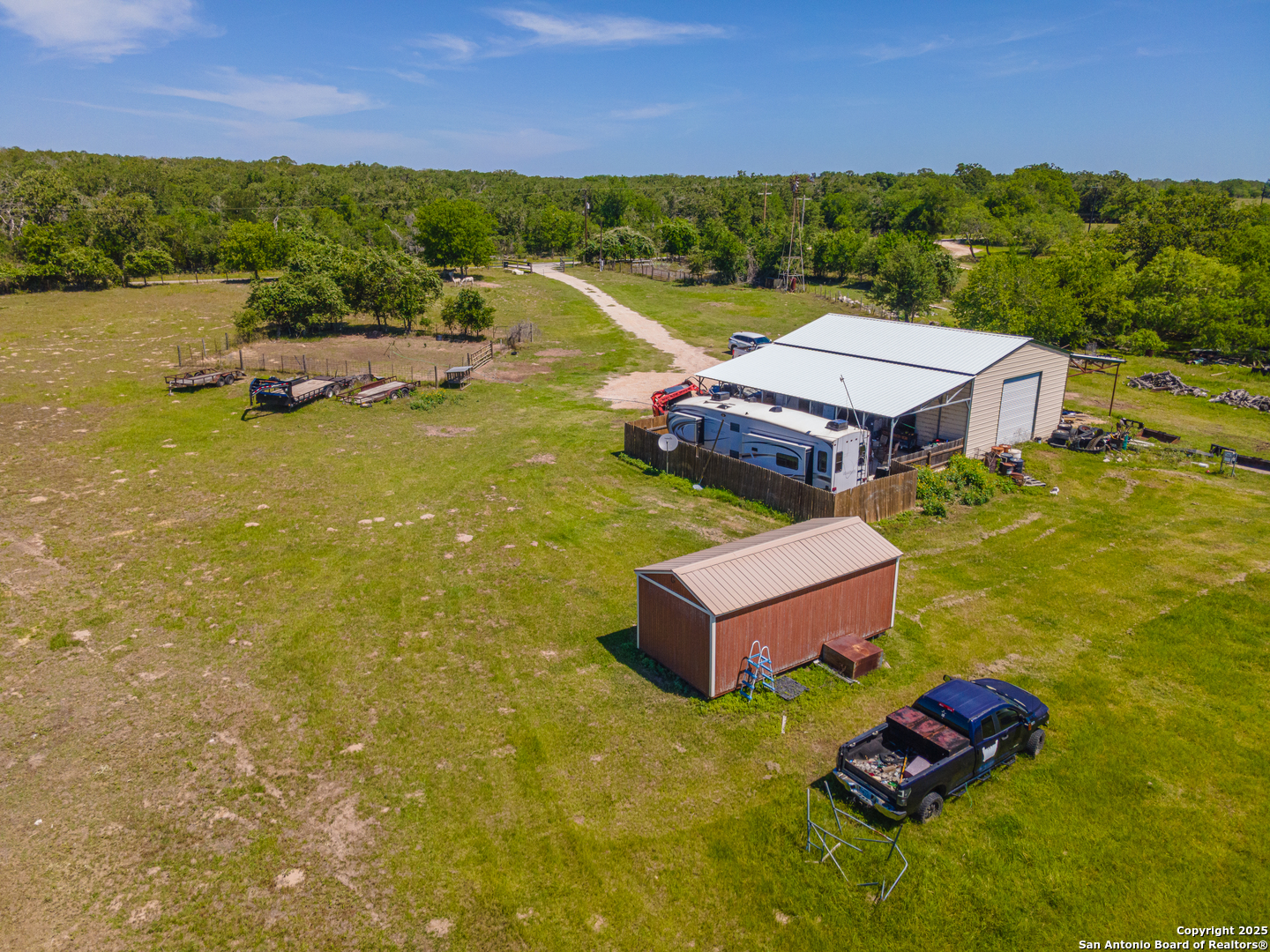 3575 Baker Kingsbury TX 78638