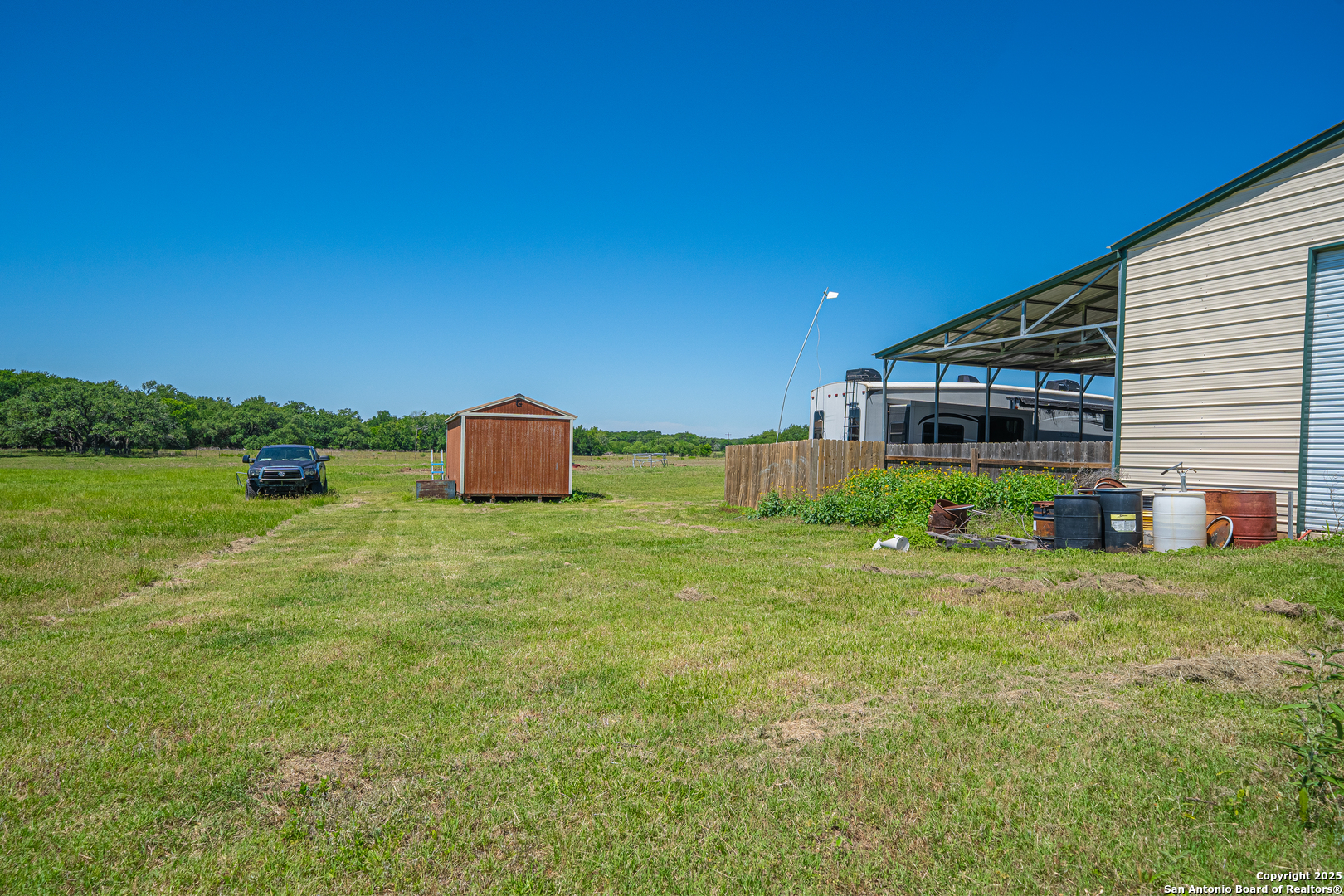 3575 Baker Kingsbury TX 78638