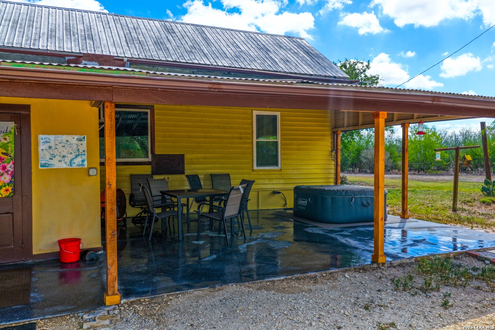 1444 County Road 210 Floresville TX 78114