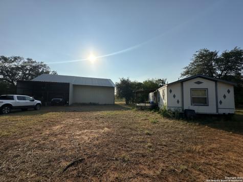 19366 Benton City Road Somerset TX 78069