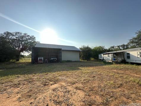 19366 Benton City Road Somerset TX 78069