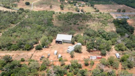 19366 Benton City Road Somerset TX 78069