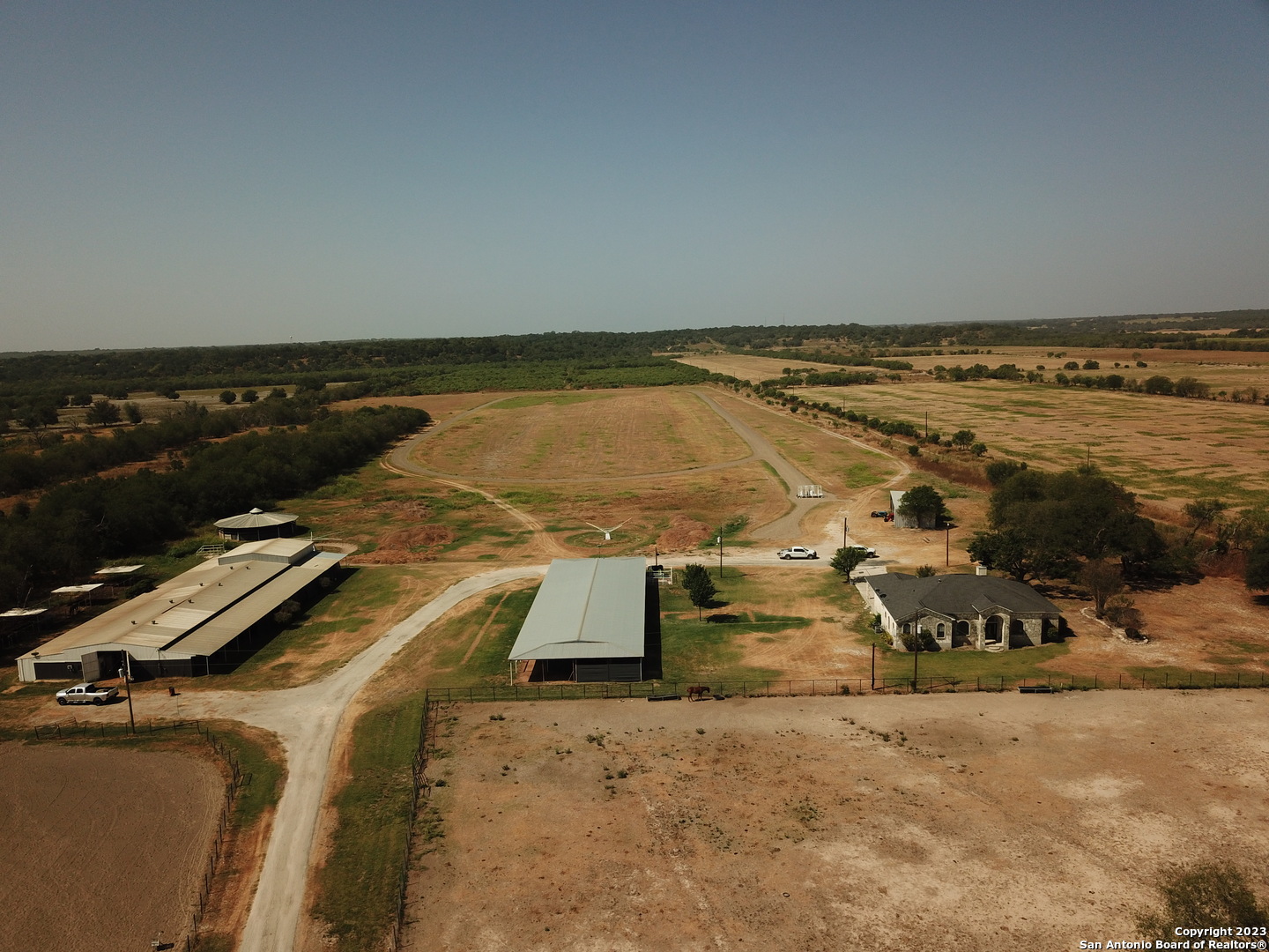 10023 Fm 1303 Floresville TX 78114