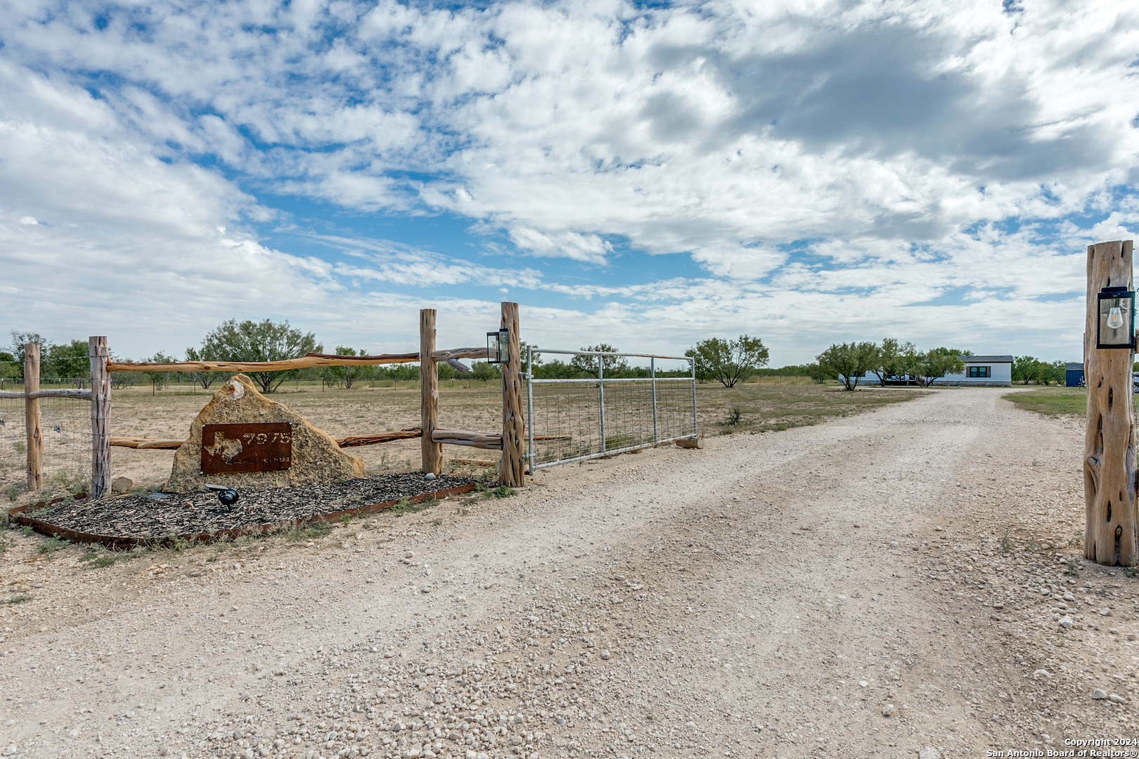 7975 County Road 5223 Dhanis TX 78850