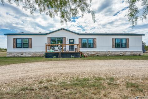 7975 County Road 5223 Dhanis TX 78850