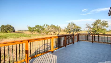 288 County Road 105 Floresville TX 78114