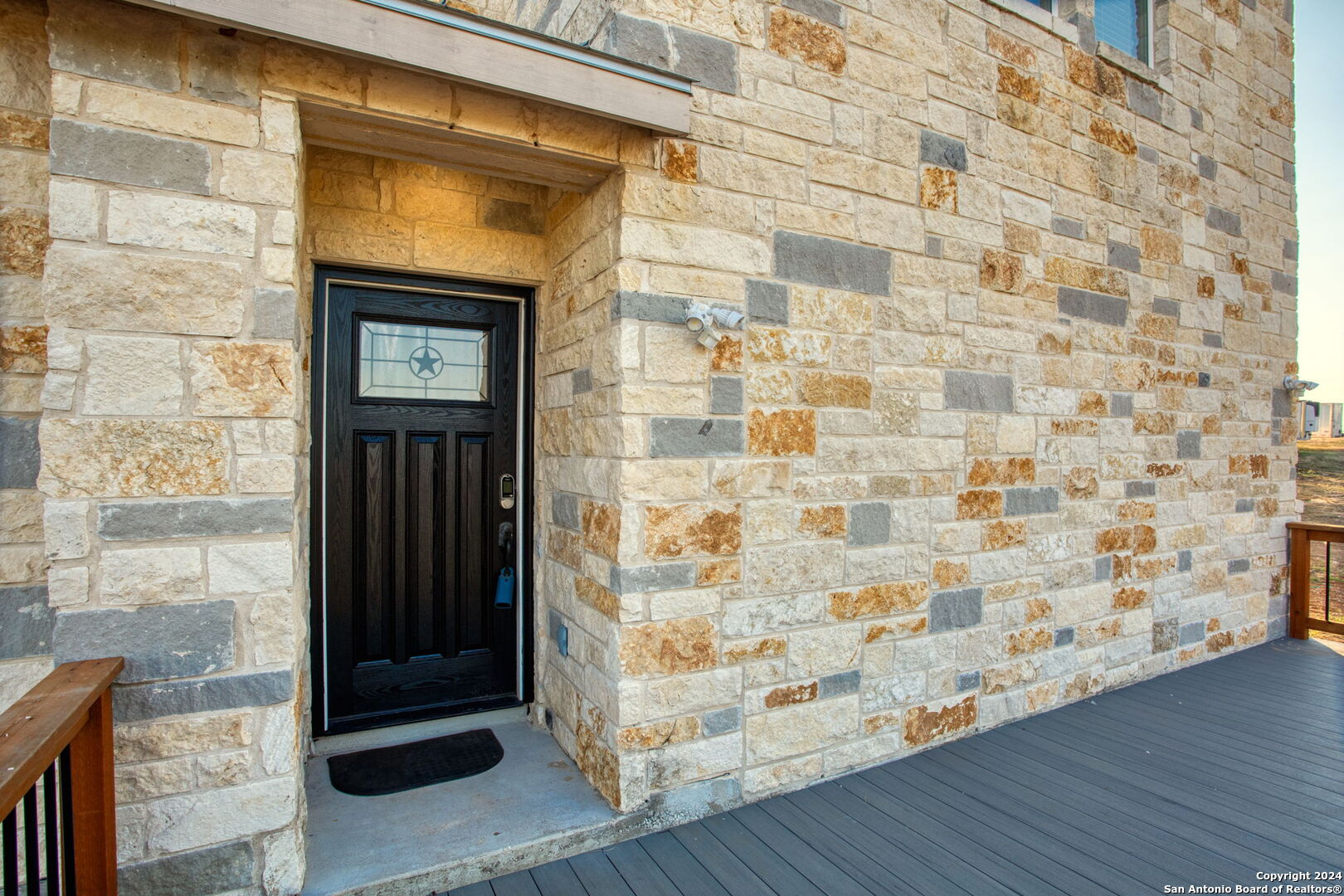 288 County Road 105 Floresville TX 78114