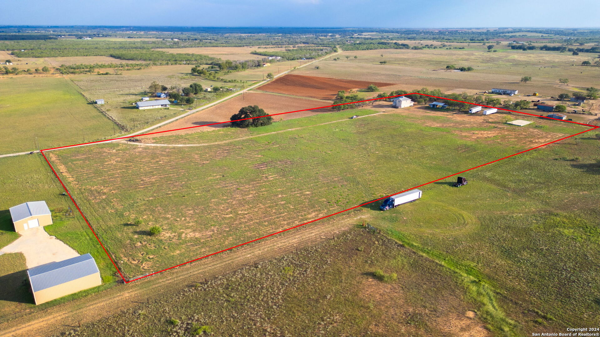 288 County Road 105 Floresville TX 78114