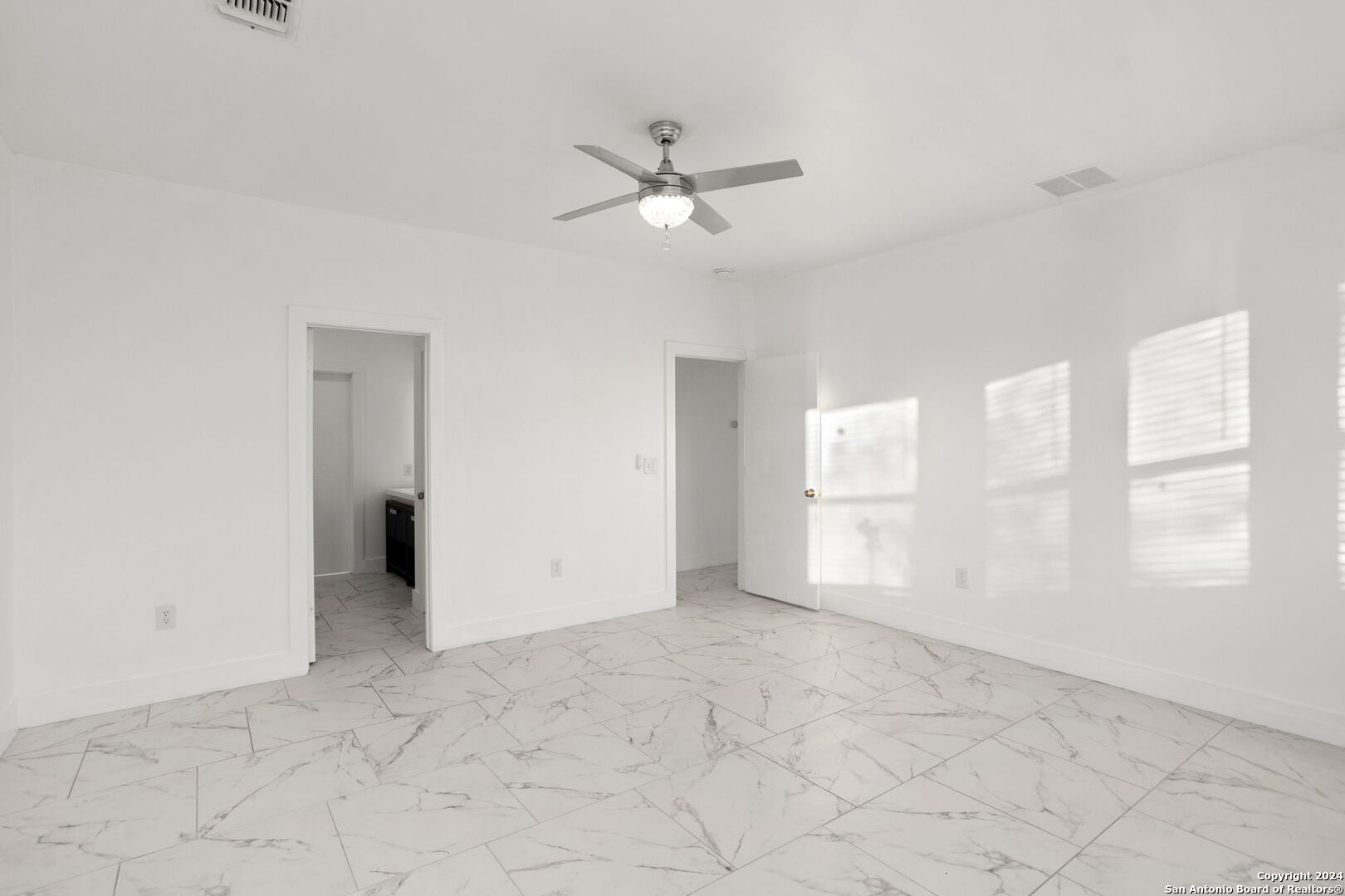 288 County Road 105 Floresville TX 78114