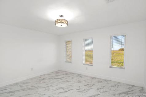 288 County Road 105 Floresville TX 78114