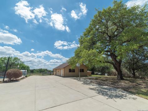 13055 Tonne Drive E New Braunfels TX 78132