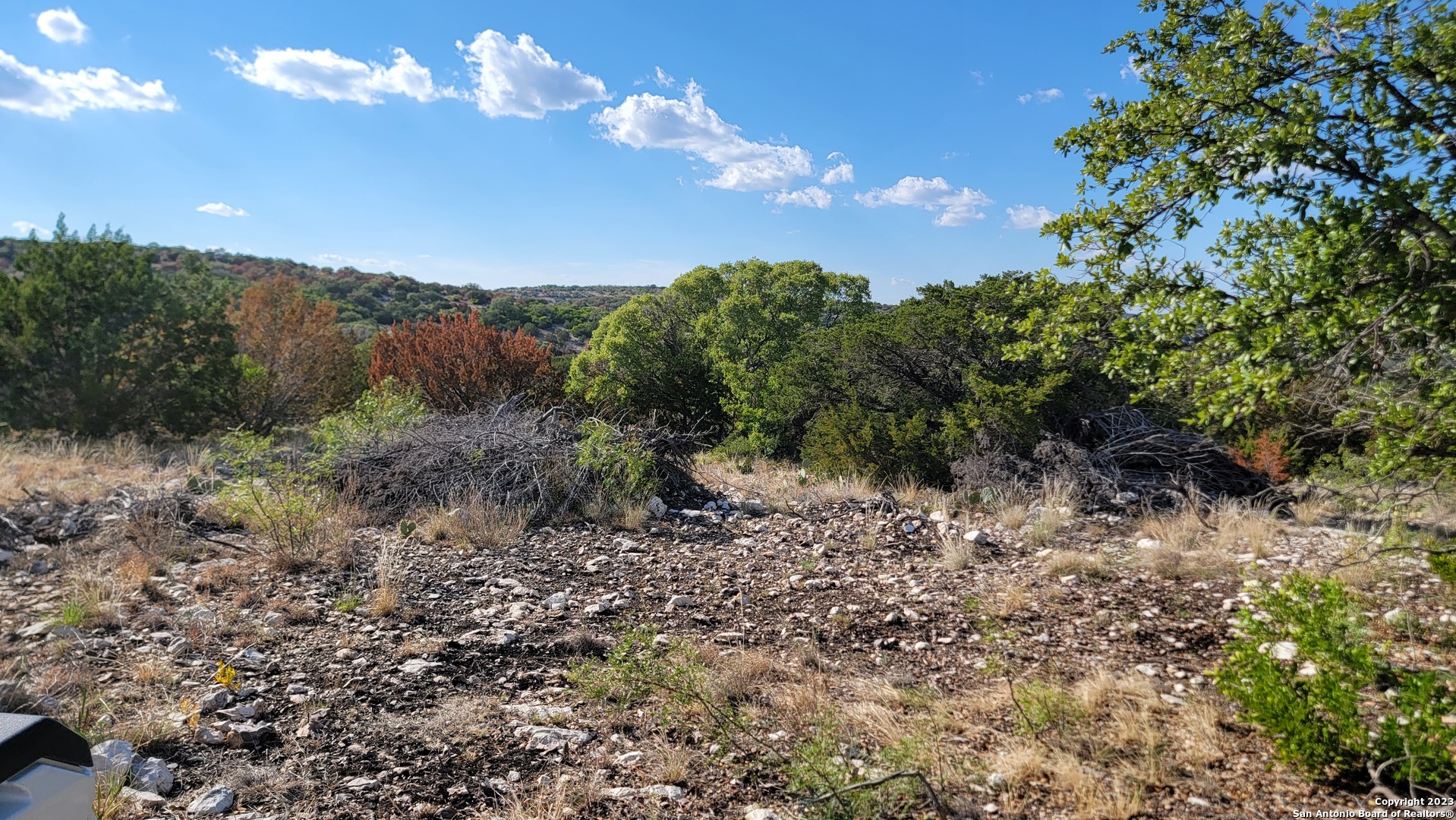 29 Oak Bend Rocksprings TX 78880