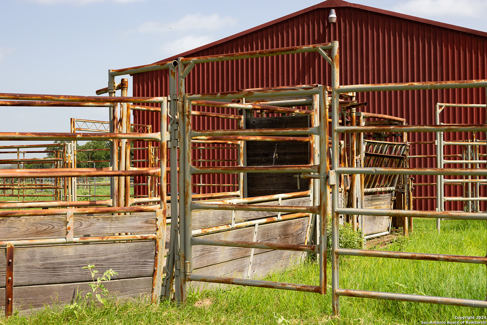 1713 Hickey Road Yoakum TX 77995