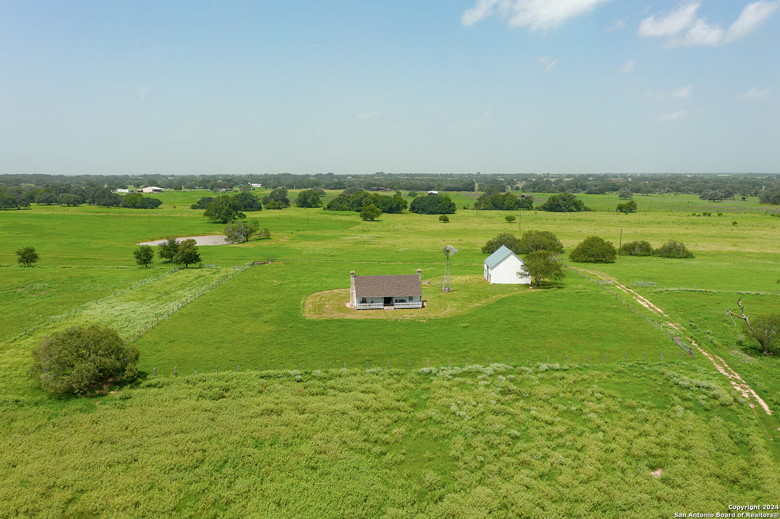 1713 Hickey Road Yoakum TX 77995