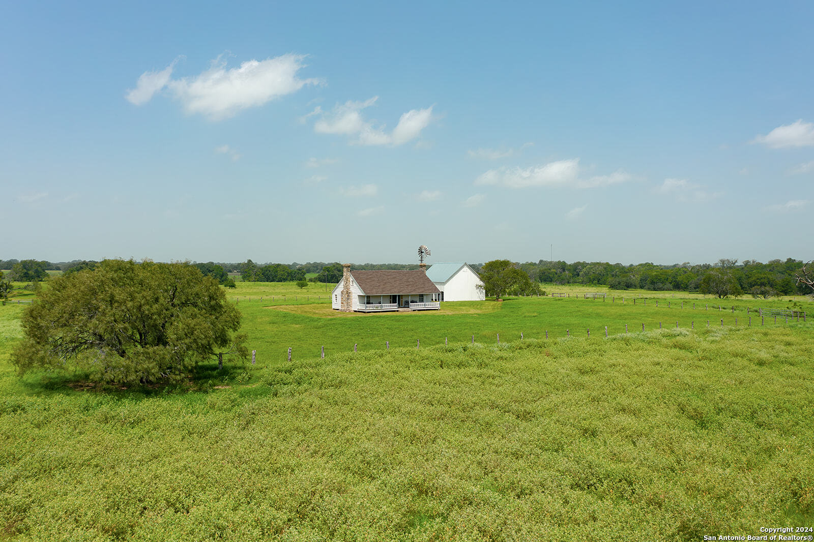 1713 Hickey Road Yoakum TX 77995