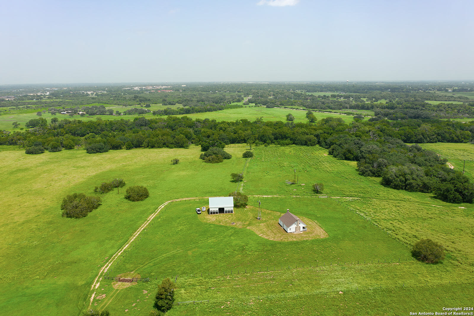 1713 Hickey Road Yoakum TX 77995