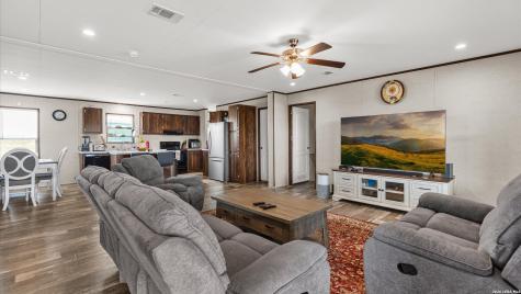 6286 Farm To Market 2146 Jourdanton TX 78206