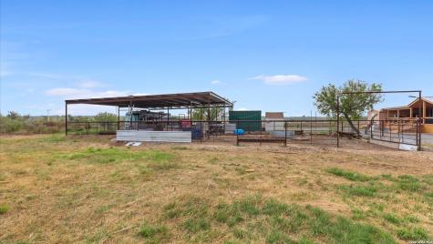 6286 Farm To Market 2146 Jourdanton TX 78206