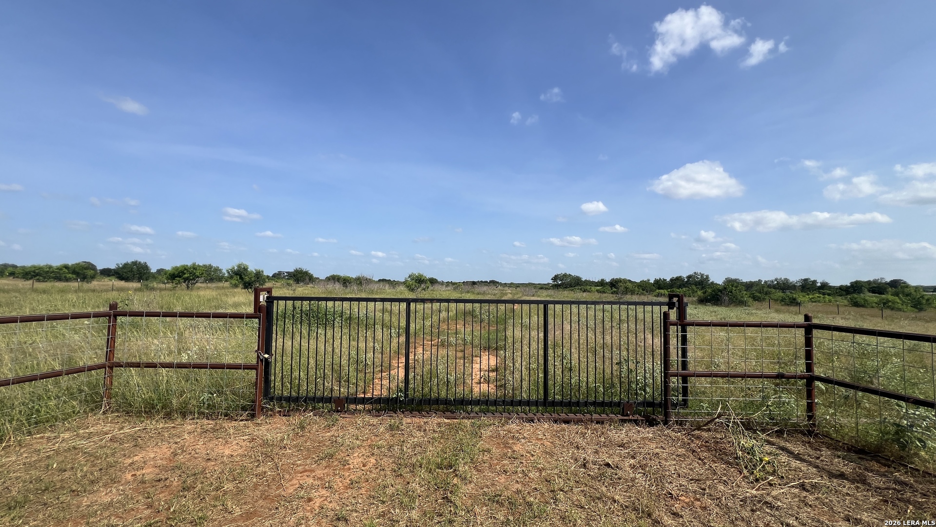 4167 County Road 136 Floresville TX 78114