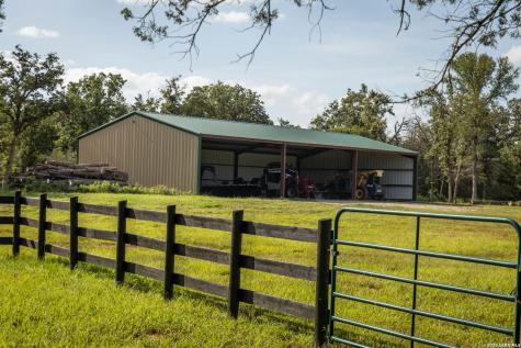 10488 State Highway 304 Harwood TX 78632