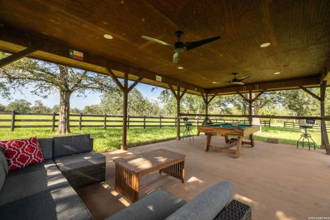 10488 State Highway 304 Harwood TX 78632