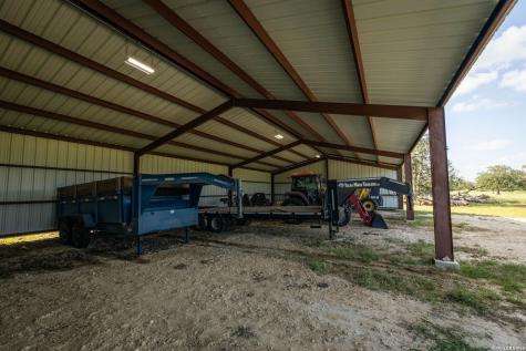 10488 State Highway 304 Harwood TX 78632